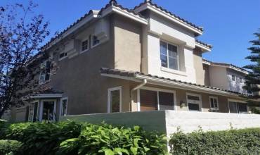 4185 Via Candidiz 12, San Diego, California 92130, 3 Bedrooms Bedrooms, ,2 BathroomsBathrooms,Residential Lease,Rent,4185 Via Candidiz 12,240023224SD