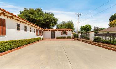 635 Viele Avenue A 1/2, Beaumont, California 92223, ,Commercial Lease,Rent,635 Viele Avenue A 1/2,EV24149632