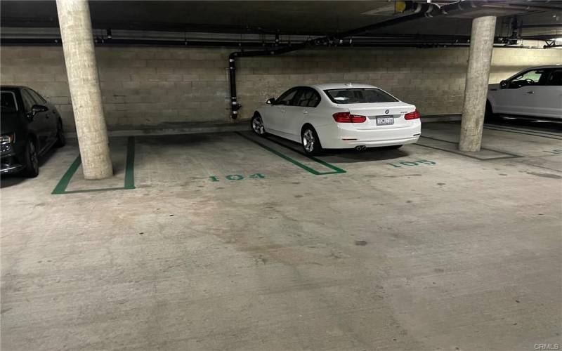 Condo has 2 parking space