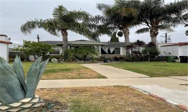 7221 S Hobart Boulevard, Los Angeles, California 90047, 3 Bedrooms Bedrooms, ,2 BathroomsBathrooms,Residential,Buy,7221 S Hobart Boulevard,SB24202700