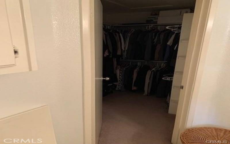 Walk in closet