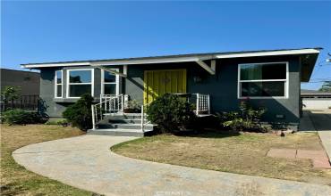 9711 Mcnerney Avenue, South Gate, California 90280, 2 Bedrooms Bedrooms, ,1 BathroomBathrooms,Residential,Buy,9711 Mcnerney Avenue,DW24196849