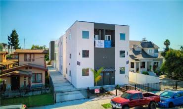 630 1/2 E Adams Boulevard, Los Angeles, California 90011, 4 Bedrooms Bedrooms, ,2 BathroomsBathrooms,Residential Lease,Rent,630 1/2 E Adams Boulevard,OC24204879