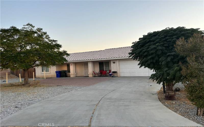 Front of the House - Huge Driveway