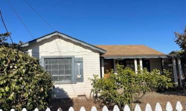 10 6th Street, Greenfield, California 93927, 2 Bedrooms Bedrooms, ,1 BathroomBathrooms,Residential,Buy,10 6th Street,ML81982436