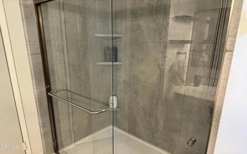 785 County Square  Shower in Main bedroo