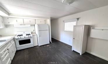 703 Oro Dam Boulevard W 404, Oroville, California 95965, 2 Bedrooms Bedrooms, ,1 BathroomBathrooms,Manufactured In Park,Buy,703 Oro Dam Boulevard W 404,OR24203593