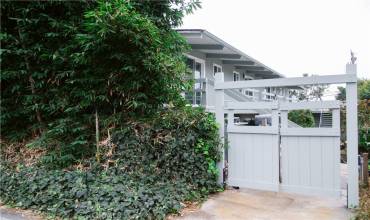 525 Catalina B, Laguna Beach, California 92651, 1 Bedroom Bedrooms, ,1 BathroomBathrooms,Residential Lease,Rent,525 Catalina B,LG24203206