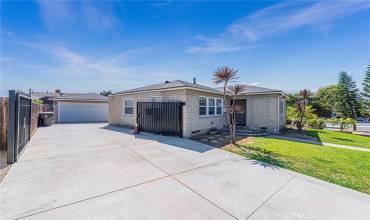 632 W 35th Street, Long Beach, California 90806, 3 Bedrooms Bedrooms, ,1 BathroomBathrooms,Residential,Buy,632 W 35th Street,RS24202115