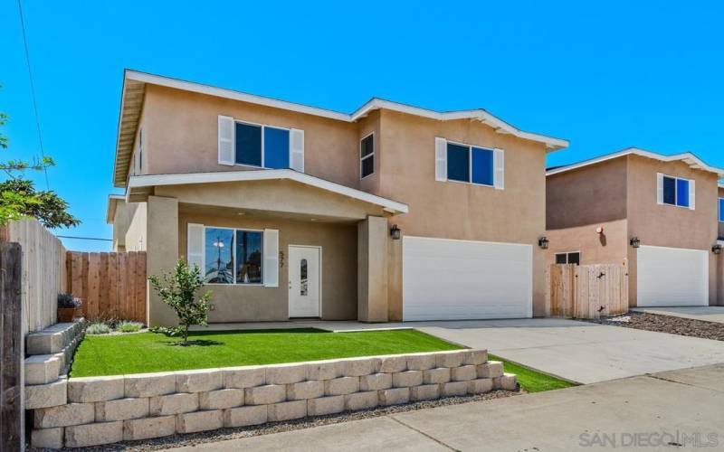 Since you would be living near the beach and bay the builders made the front and back yard super low maintenance.  Kind of zero maintenance but you do get to pick fresh lemons off your lemon tree.