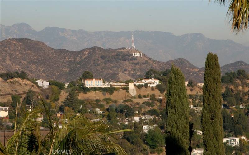 Views of mountains and Hollywood Sign