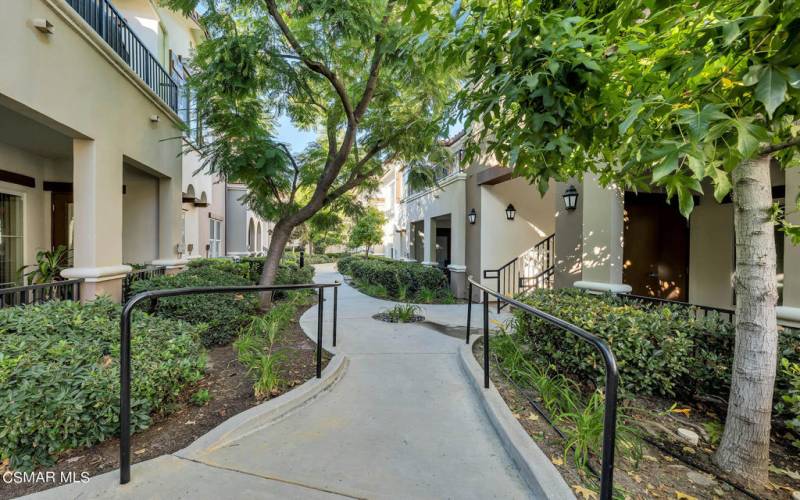 461 Country Club Dr #208, Simi Valley  -