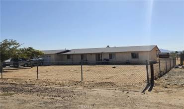 15235 Apache Road, Apple Valley, California 92307, 3 Bedrooms Bedrooms, ,2 BathroomsBathrooms,Residential,Buy,15235 Apache Road,IV24180317