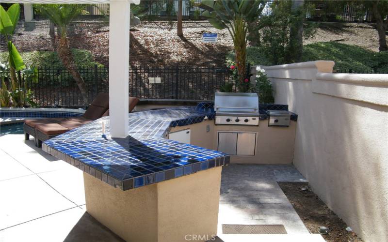 outdoor kitchen. Great for entertaining