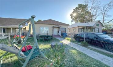 1115 Front Street, Needles, California 92363, 5 Bedrooms Bedrooms, ,2 BathroomsBathrooms,Residential,Buy,1115 Front Street,PW24205826