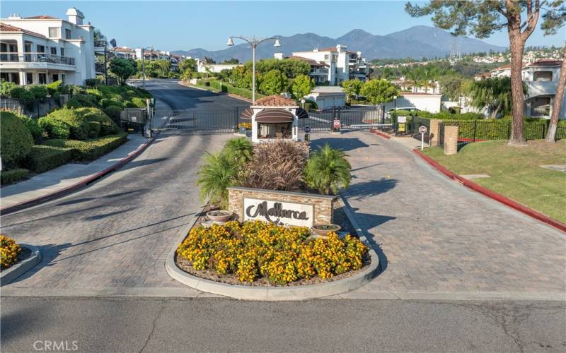 Mallorca 24/7 private guard entrance