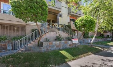 7045 Woodley Avenue 110, Van Nuys, California 91406, 2 Bedrooms Bedrooms, ,2 BathroomsBathrooms,Residential,Buy,7045 Woodley Avenue 110,SR24206178