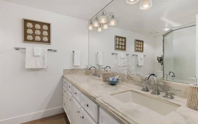 Master bath has a large walkin shower with granite counters!