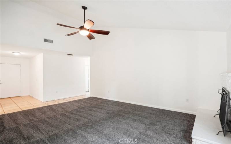 Living room facing the entrance