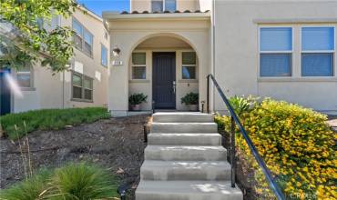 2523 Verna Drive 110, Corona, California 92883, 3 Bedrooms Bedrooms, ,2 BathroomsBathrooms,Residential,Buy,2523 Verna Drive 110,IV24204899