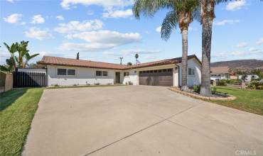 6143 Goshen Street, Simi Valley, California 93063, 3 Bedrooms Bedrooms, ,2 BathroomsBathrooms,Residential,Buy,6143 Goshen Street,SR24202457