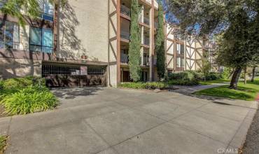 65 N Allen Avenue 305, Pasadena, California 91106, 2 Bedrooms Bedrooms, ,2 BathroomsBathrooms,Residential,Buy,65 N Allen Avenue 305,AR24201715