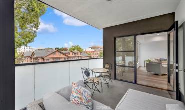 178 S Euclid Avenue 301, Pasadena, California 91101, 1 Bedroom Bedrooms, ,1 BathroomBathrooms,Residential,Buy,178 S Euclid Avenue 301,IV24189384