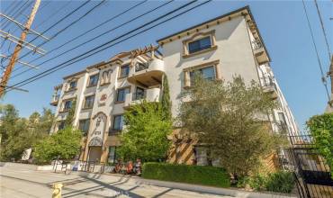 4724 Kester Avenue 406, Sherman Oaks, California 91403, 2 Bedrooms Bedrooms, ,2 BathroomsBathrooms,Residential Lease,Rent,4724 Kester Avenue 406,SR24206319