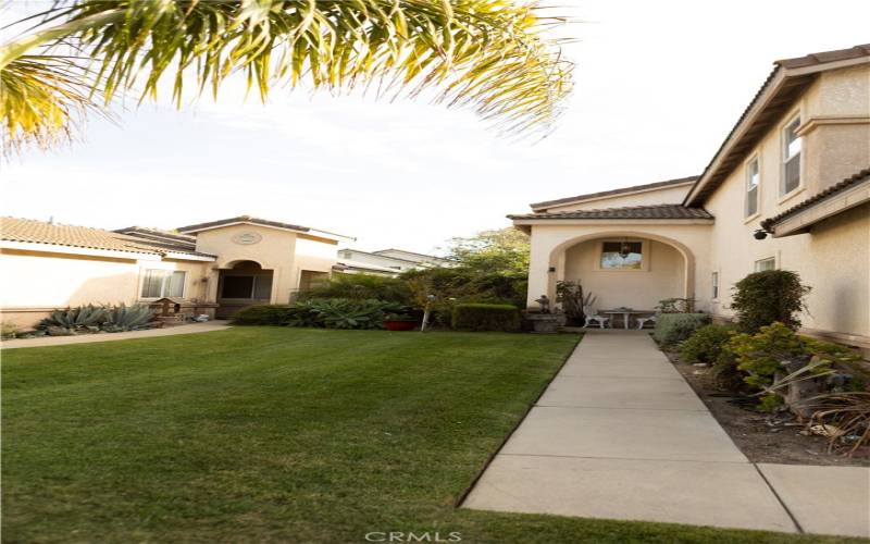 Front lawn and walkway to front entry