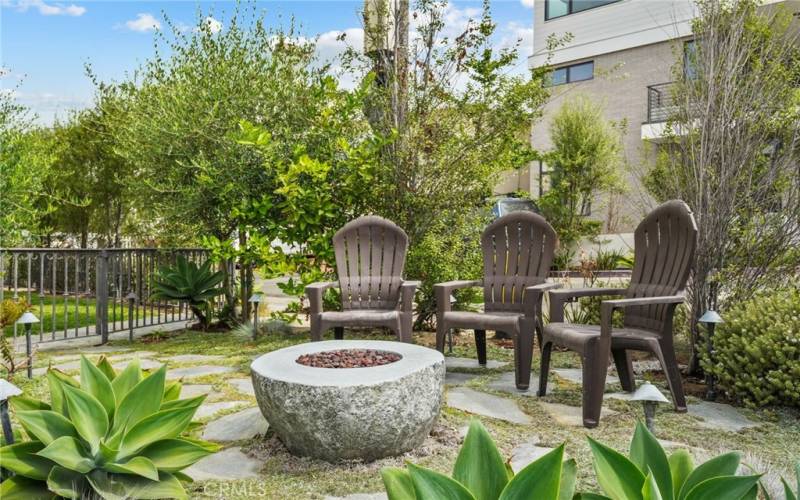 Front yard sitting area with fire pit