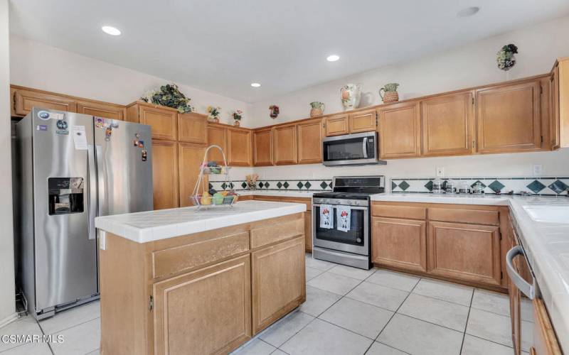 28505 Oak Valley Rd, Castaic  -  HsHProd