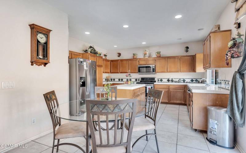 28505 Oak Valley Rd, Castaic  -  HsHProd