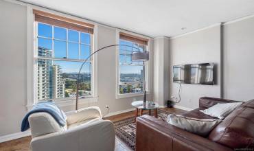 702 Ash St 1002, San Diego, California 92101, 1 Bedroom Bedrooms, ,1 BathroomBathrooms,Residential Lease,Rent,702 Ash St 1002,240023822SD