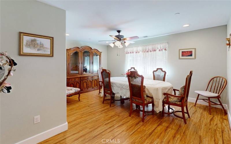 Separate formal dining room.