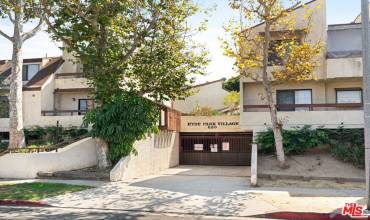 620 W Hyde Park Boulevard 314, Inglewood, California 90302, 2 Bedrooms Bedrooms, ,2 BathroomsBathrooms,Residential,Buy,620 W Hyde Park Boulevard 314,24445910