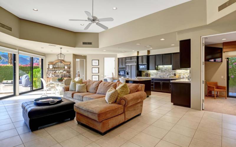 FAMILY ROOM TO KITCHEN