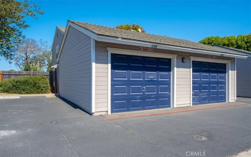 Detached Garage