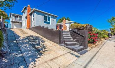 2221 17th Ave, Oakland, California 94606, 3 Bedrooms Bedrooms, ,2 BathroomsBathrooms,Residential,Buy,2221 17th Ave,41075202