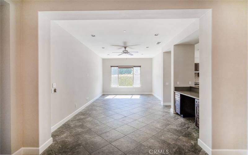 



separate room off kitchen and family room