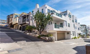 216 24th Place, Manhattan Beach, California 90266, 3 Bedrooms Bedrooms, ,2 BathroomsBathrooms,Residential Lease,Rent,216 24th Place,SB24209451