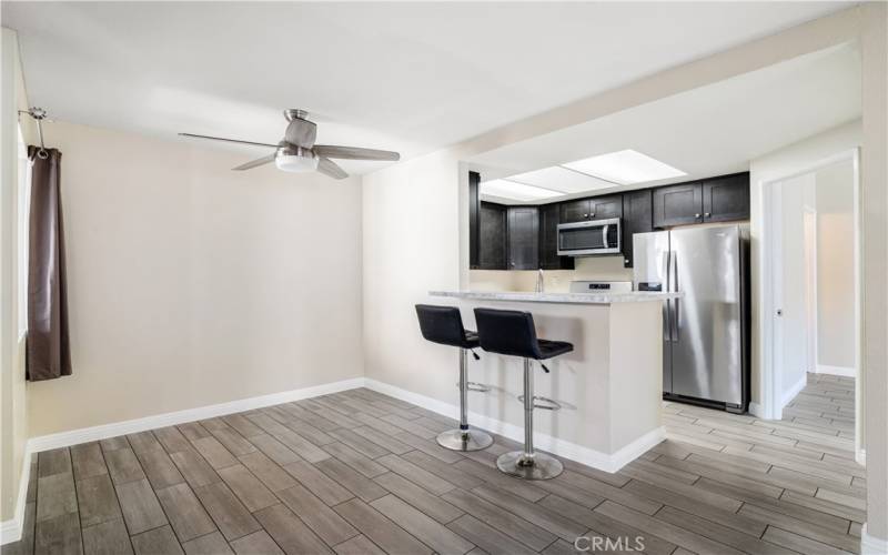 Dining Room with breakfast bar