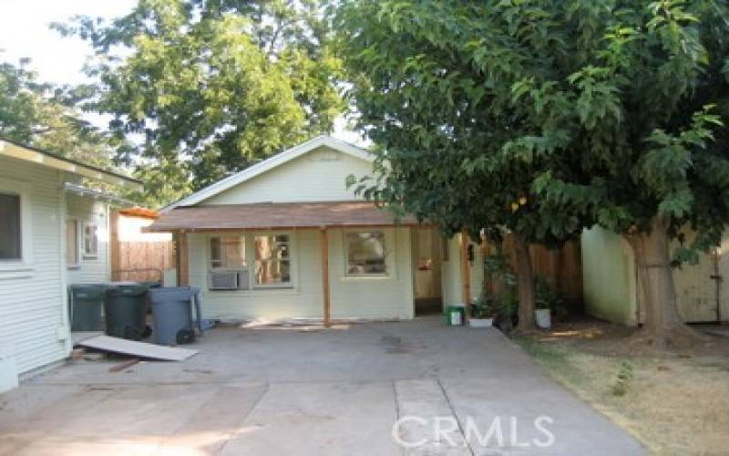 Driveway to carriage house