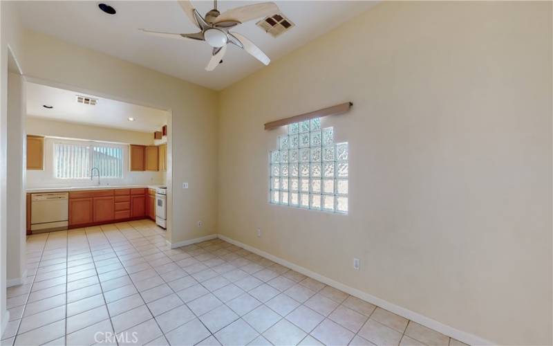 Breakfast/Dining Room