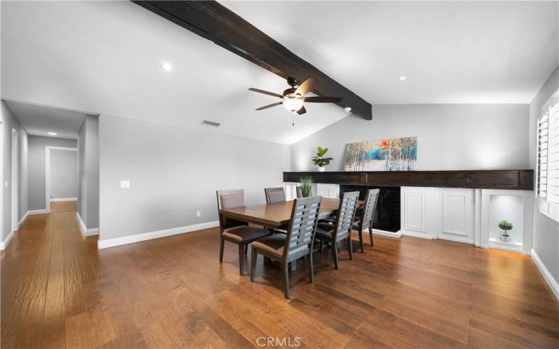 Living Room w/fireplace