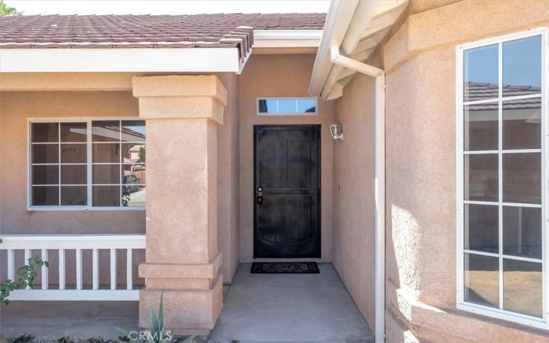 Front entrance with locking security screen door