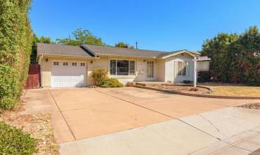 725 N Cuyamaca Street, El Cajon, California 92020, 2 Bedrooms Bedrooms, ,1 BathroomBathrooms,Residential,Buy,725 N Cuyamaca Street,PTP2403493