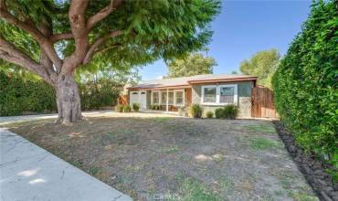 6833 Penfield Avenue, Winnetka, California 91306, 2 Bedrooms Bedrooms, ,2 BathroomsBathrooms,Residential,Buy,6833 Penfield Avenue,SR24203814