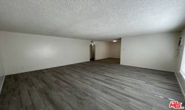 922 S Bedford Street 5, Los Angeles, California 90035, 2 Bedrooms Bedrooms, ,2 BathroomsBathrooms,Residential Lease,Rent,922 S Bedford Street 5,24450932