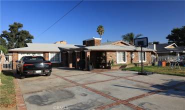 9257 Palmetto Avenue, Fontana, California 92335, 4 Bedrooms Bedrooms, ,3 BathroomsBathrooms,Residential,Buy,9257 Palmetto Avenue,PW24208344