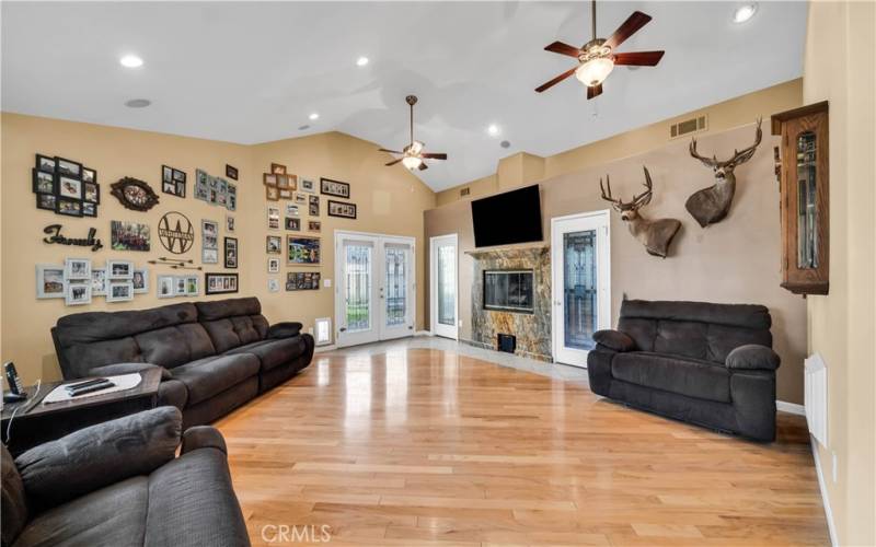 * Big Open Family Room With Custom Fireplace *